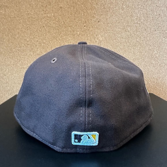 New Era San Diego Padres Jackie Robinson #42 Side Patch Black UV 59FIFTY Hat - Picture 6 of 10